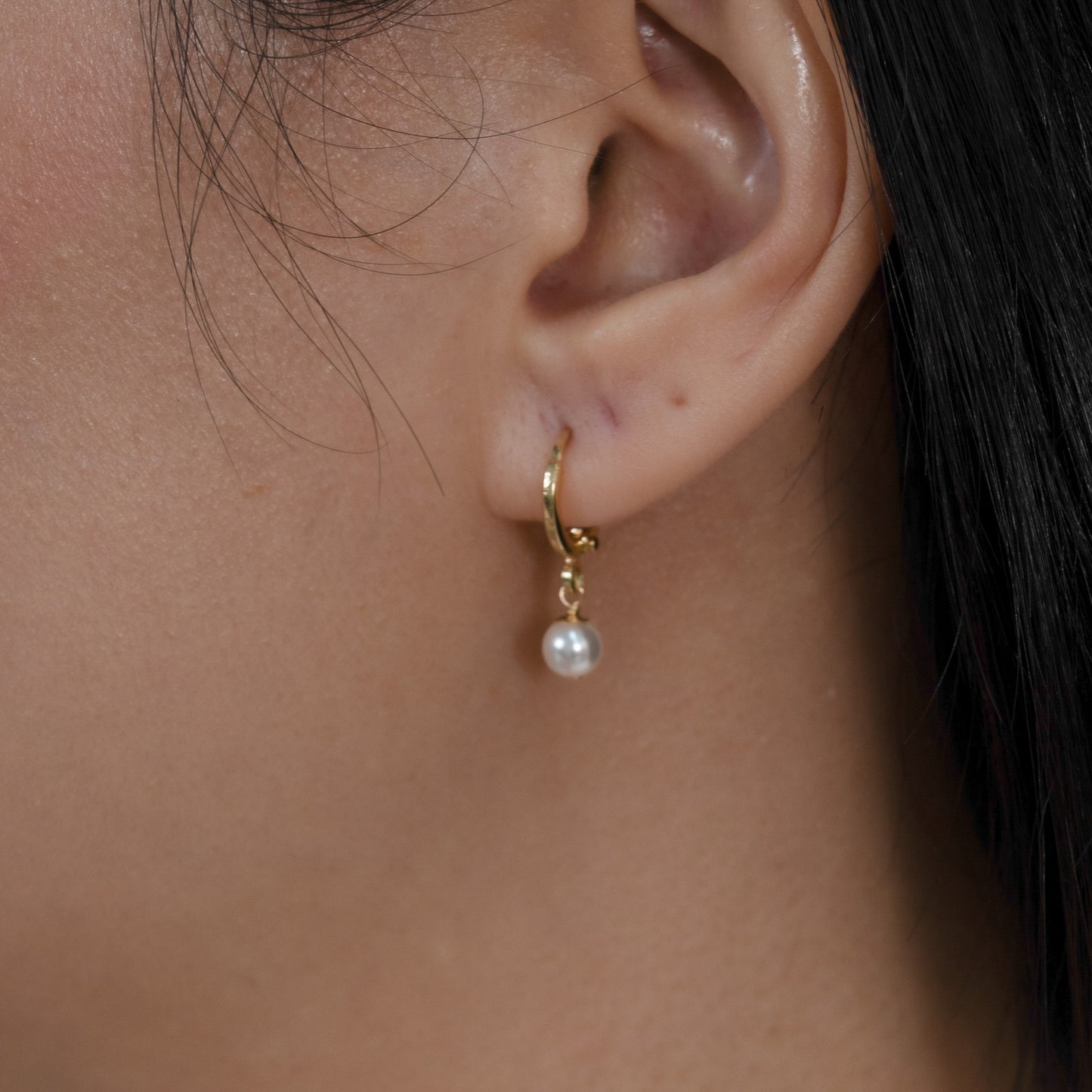 Pearlin Mini Hoops