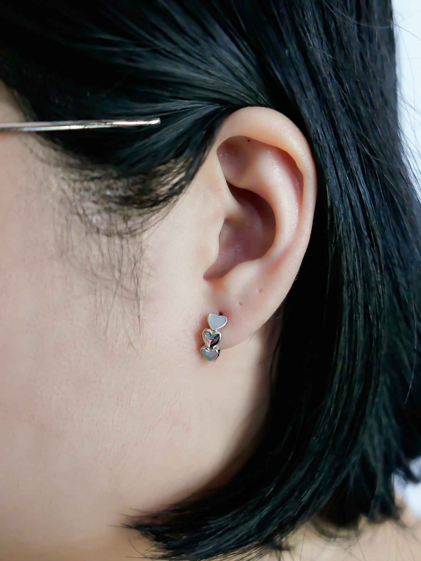 Chain of Hearts Ear Huggies