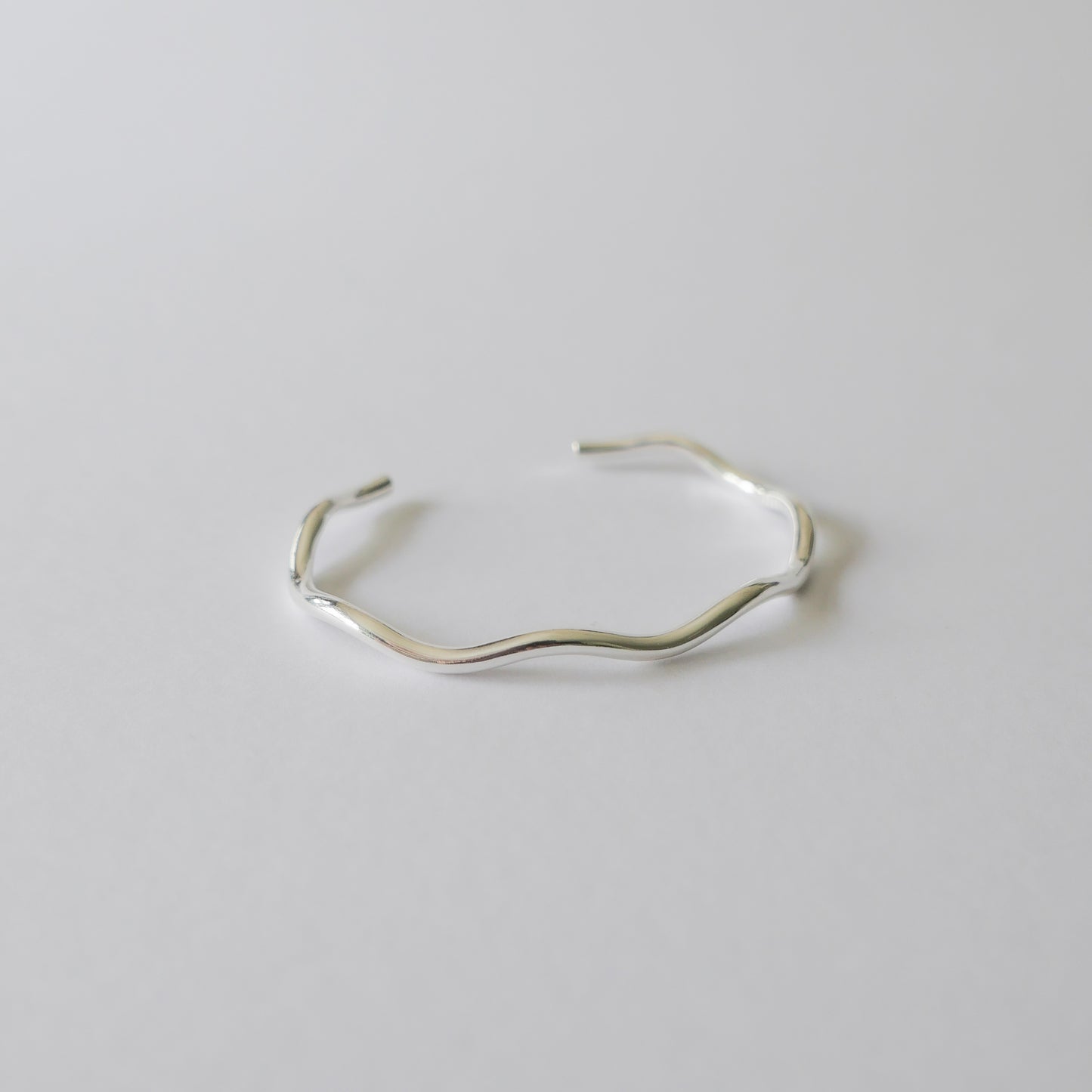 Cordelia Wave Bangle