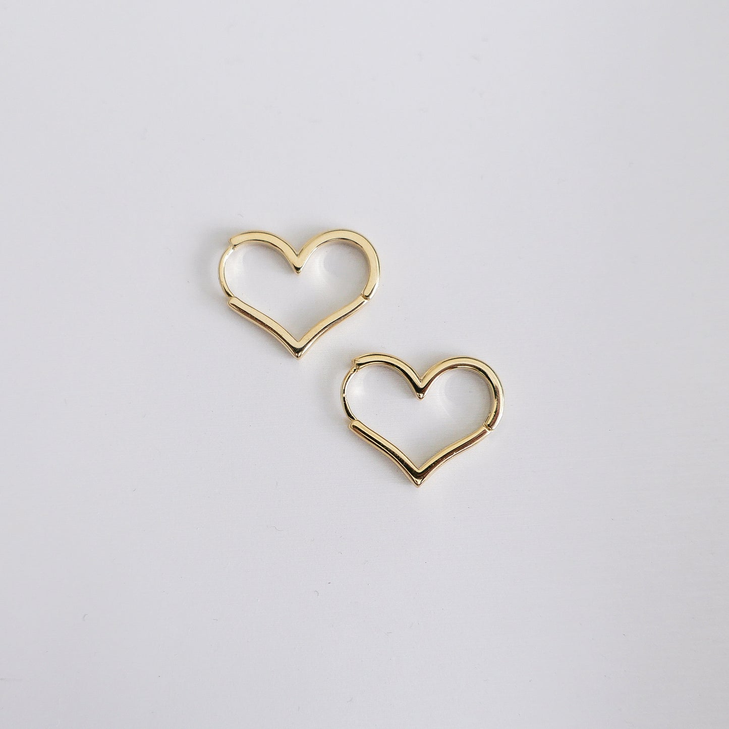 Adora Heart Loop