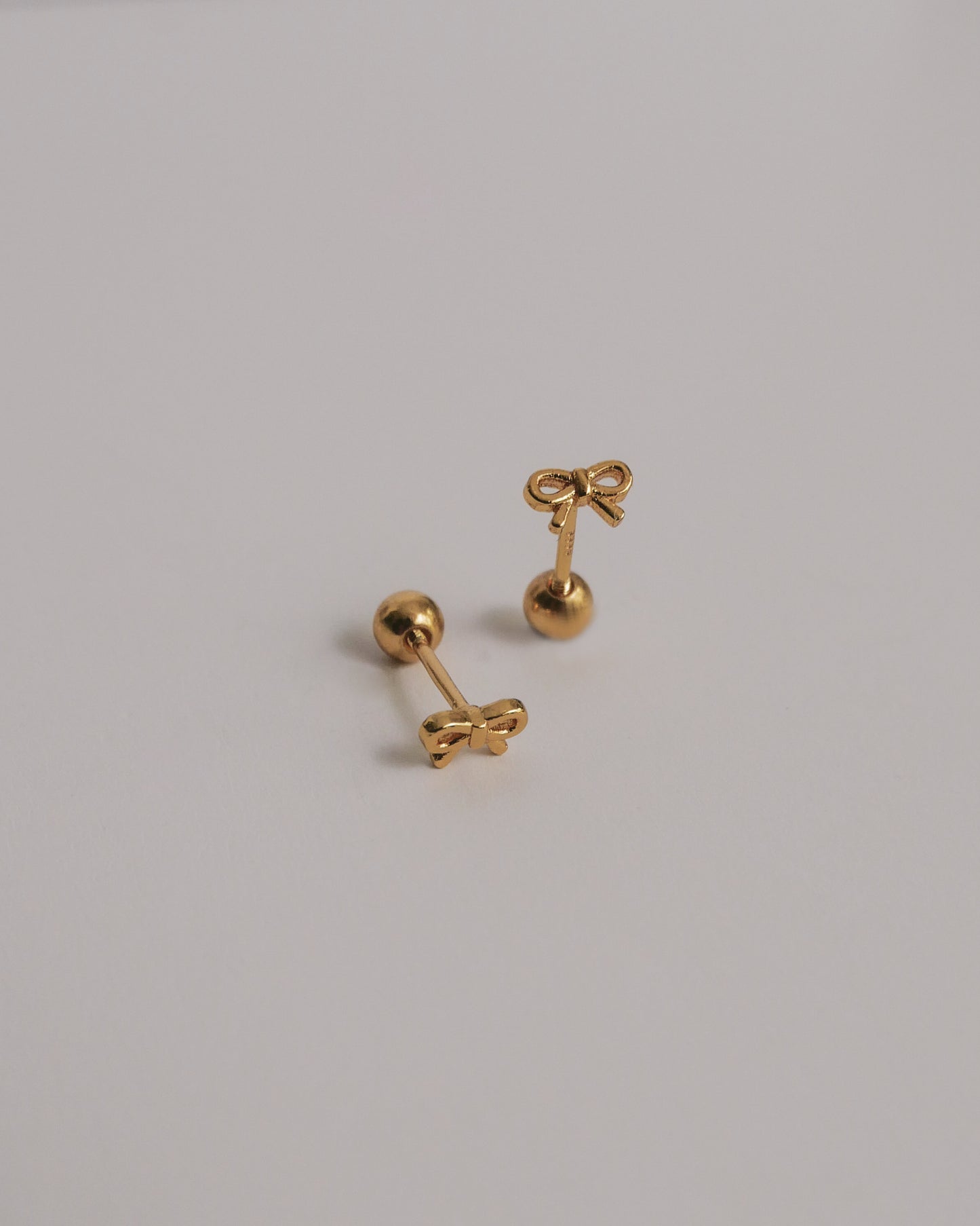 Baby Bow Screw Back Ear Studs (Gold)