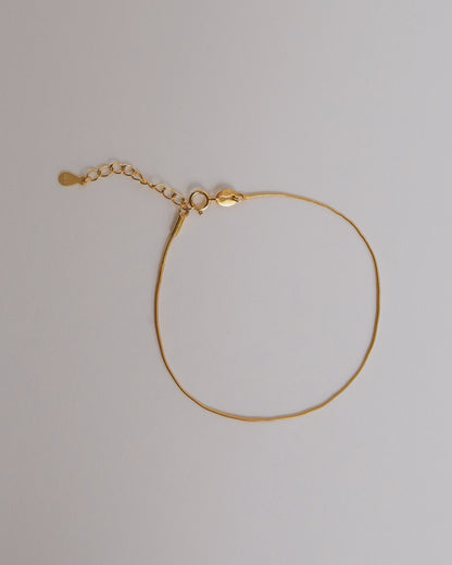 Giana Thin Snake Chain Bracelet (Gold)