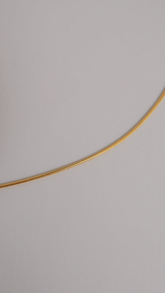 Giana Thin Snake Chain Bracelet (Gold)