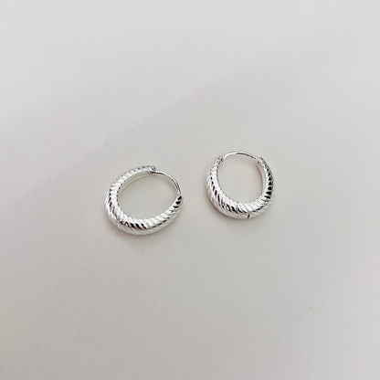 Olivia Ear Hoops | 925 Silver / 18k Gold Plating