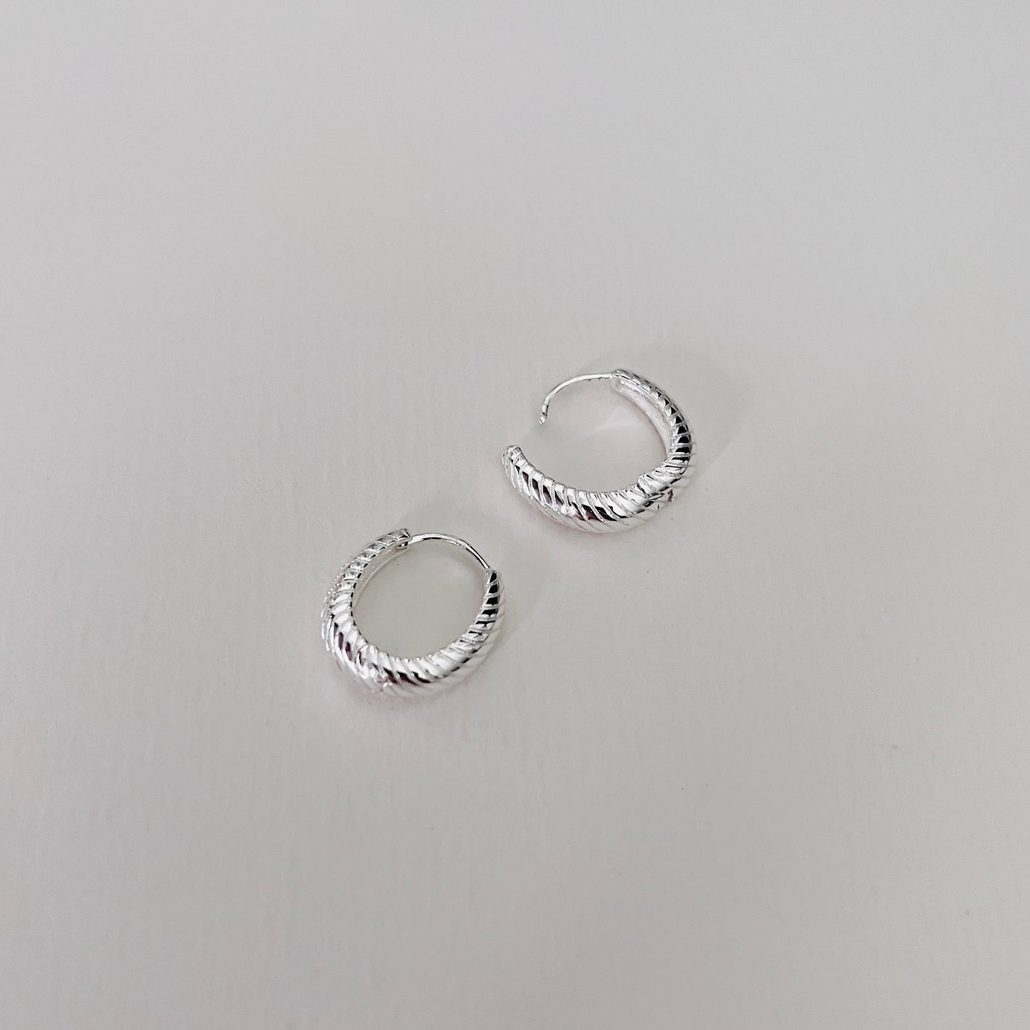 Olivia Ear Hoops | 925 Silver / 18k Gold Plating