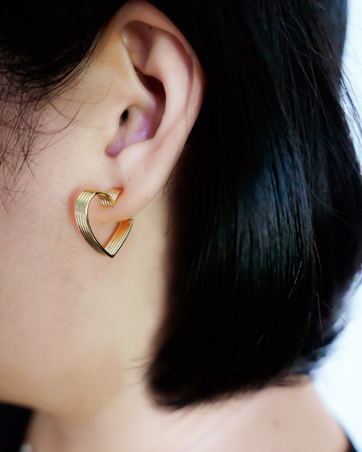 Libi Heart Ear Hoops (Silver / Gold)