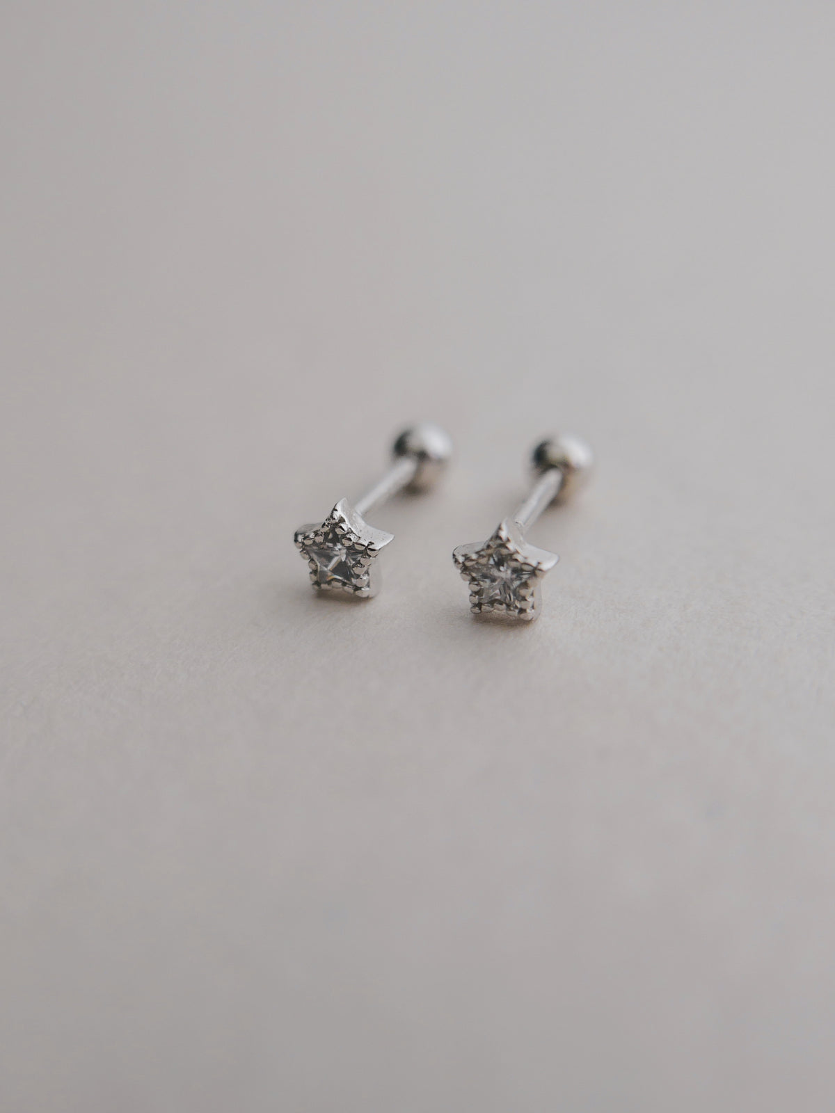 Starr Screw Back Ear Studs (Silver)