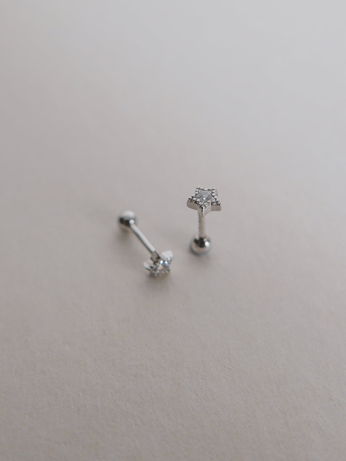 Starr Screw Back Ear Studs (Silver)