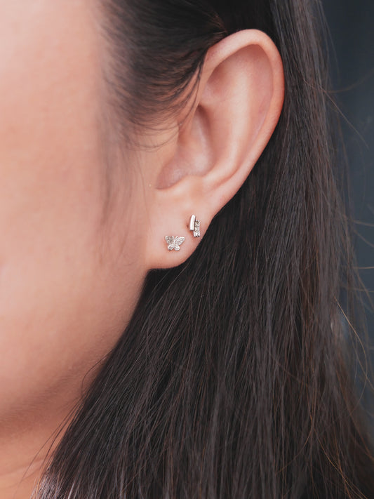 Butterfly Screw Back Ear Studs (Silver)
