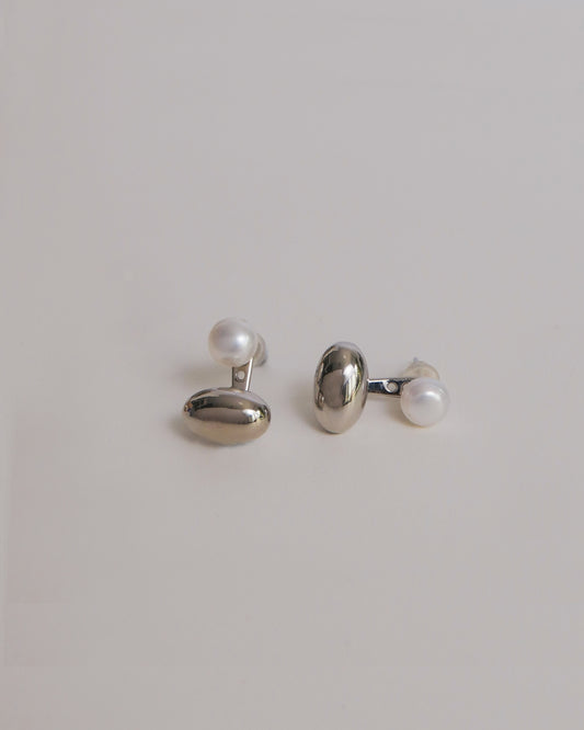 Pearl Dew Ear Studs (Silver)