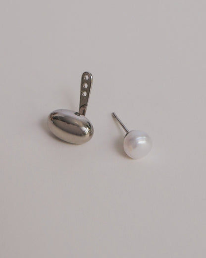 Pearl Dew Ear Studs (Silver)