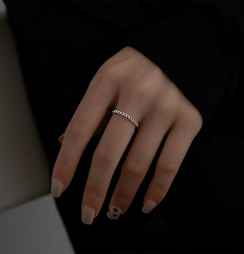 Dandy Chain Silver Ring